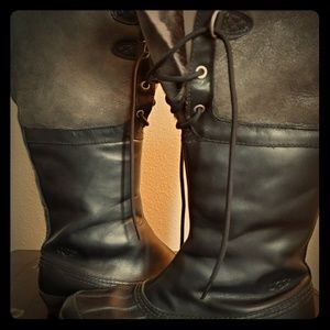 Ugg belcloud black waterproof leather boots